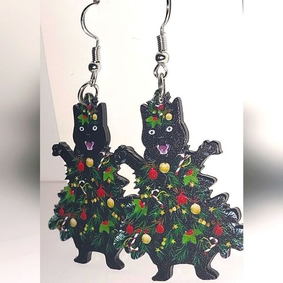 Super cute festive holiday earrings - Picture 8 of 8